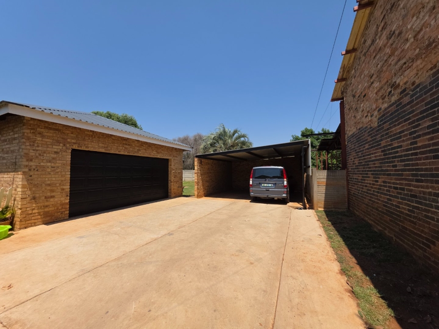 2 Bedroom Property for Sale in Adamayview North West